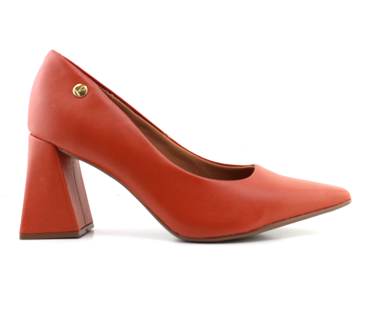 High Heel Pumps Shop pumps and heels online Bata Lebanon